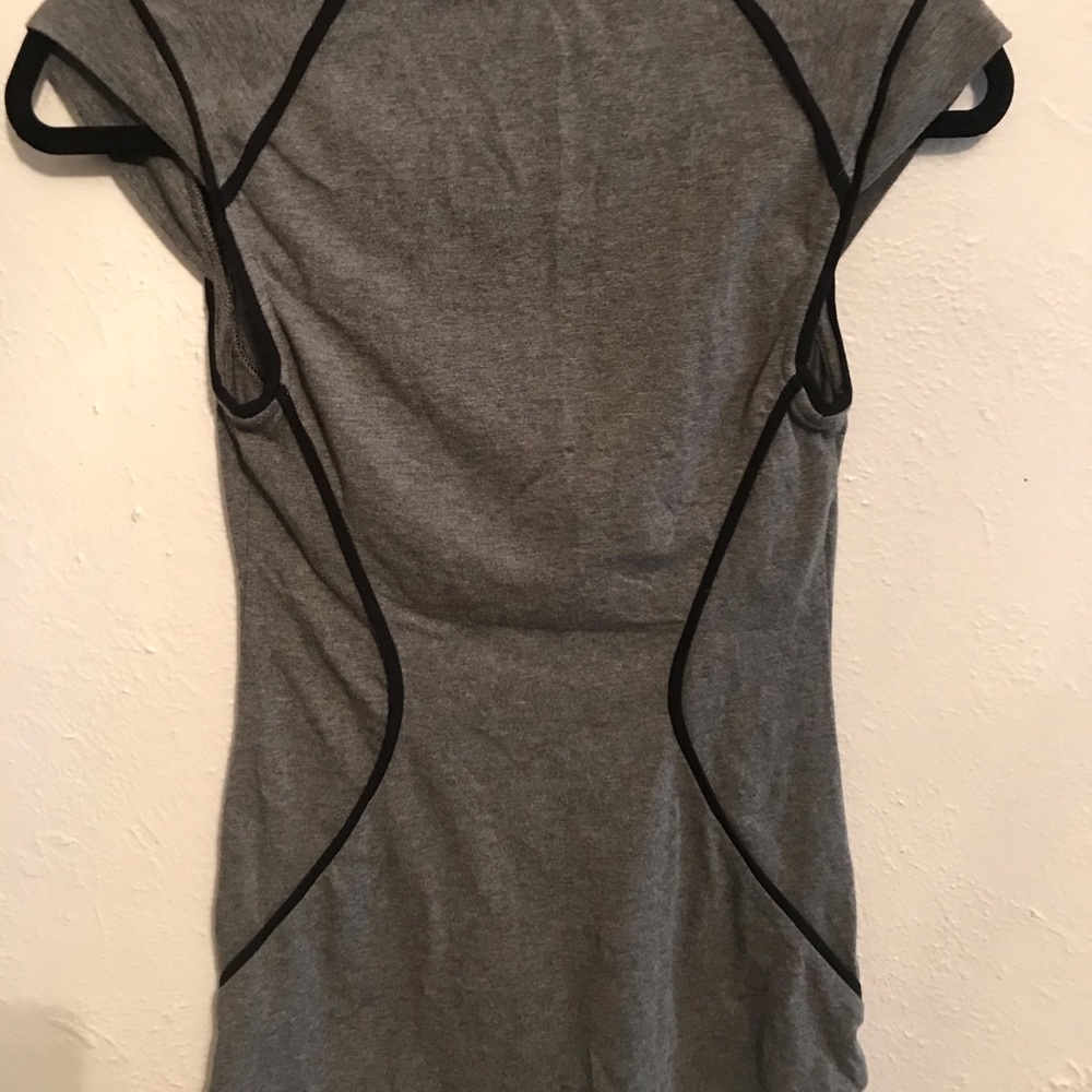 Express Gray Top - Picture 2 of 2